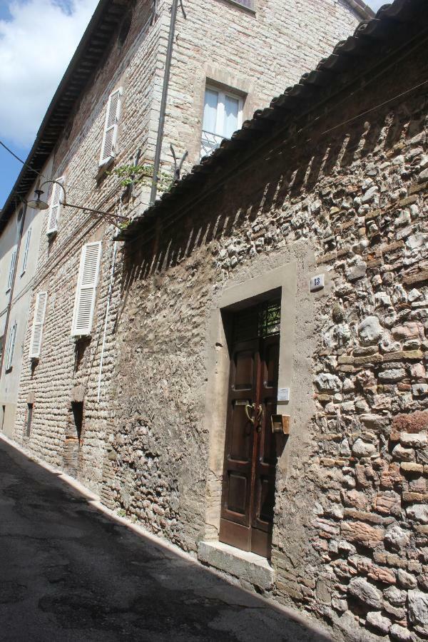 Residence Via Benamati Cagli Dış mekan fotoğraf