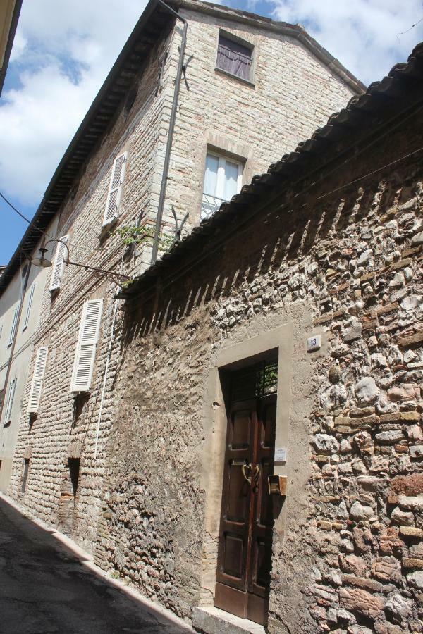 Residence Via Benamati Cagli Dış mekan fotoğraf
